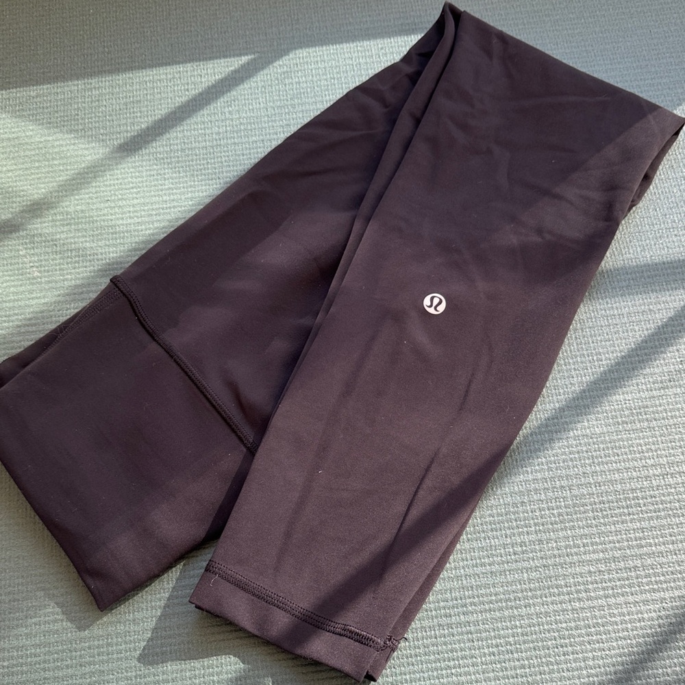 lululemon athletica Women’s Fast and Free size 6 leggings